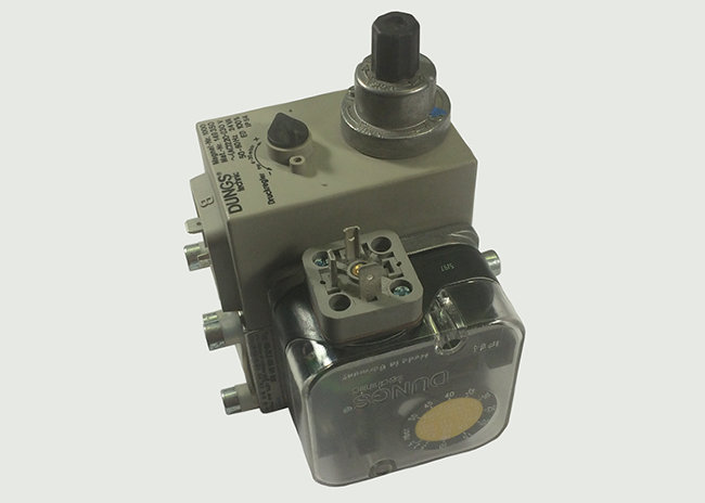 Газовый клапан DUNGS MBDLE 403/B01 S20 арт. 31420 (3-19-8353) в Новосибирске
